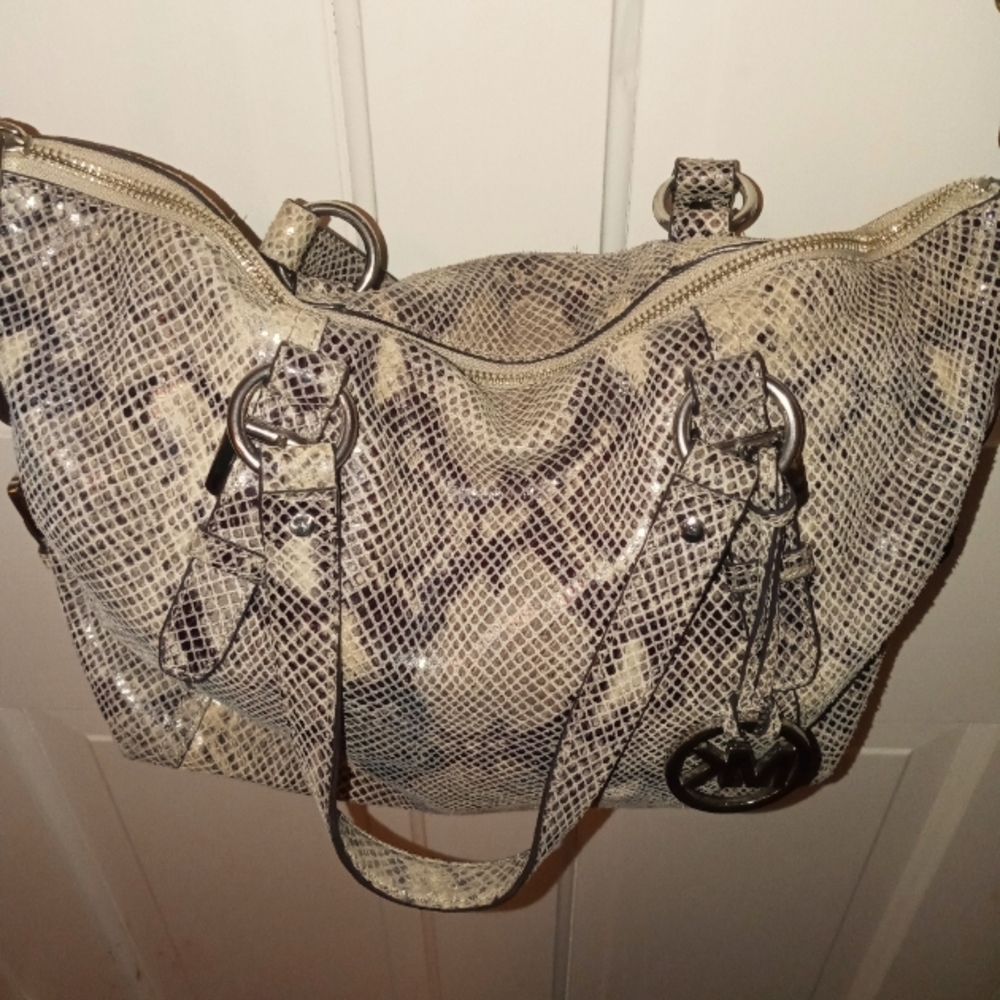 *Authentic* Michael Kors snakeskin bag, beige, GUC